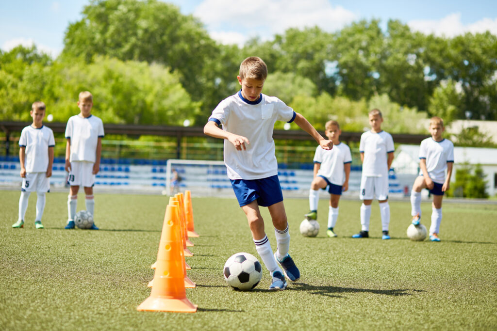 iStock 827507488 Rola sportu w rozwoju dziecka: Jakie dyscypliny są najbardziej odpowiednie dla różnych grup wiekowych?